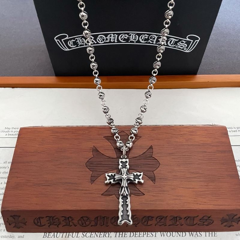 Ch**me He**ts necklaces